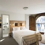 Hotel De La Commanderie 3*