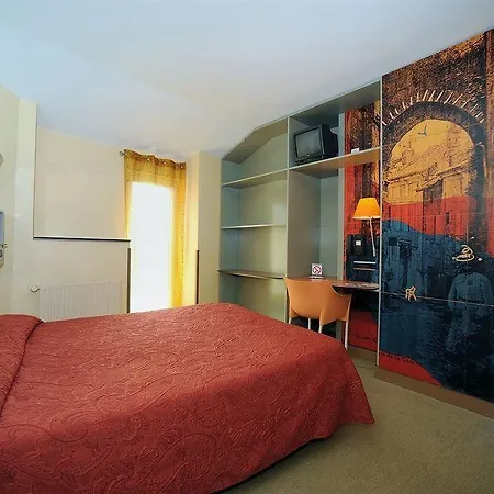 De La Commanderie Hotel 3*