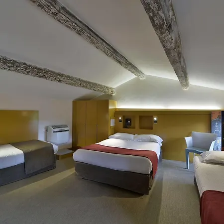 De La Commanderie Hotel