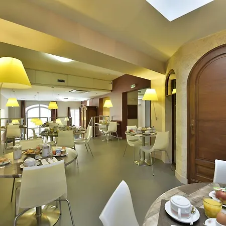 De La Commanderie Hotel 3*