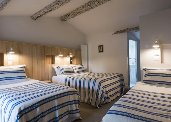 Hotel De La Commanderie 3*