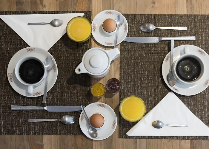 Hotel De La Commanderie 3*