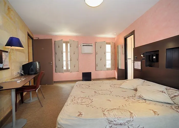 Hotel De La Commanderie 3*